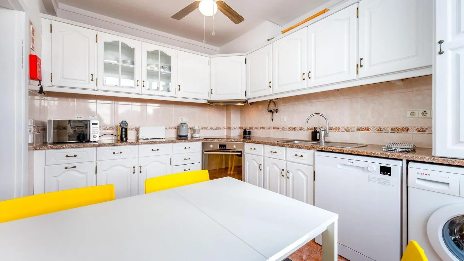 Comfy Flat W/ Rooftop Beach View By Lovelystay Burgau Apartment