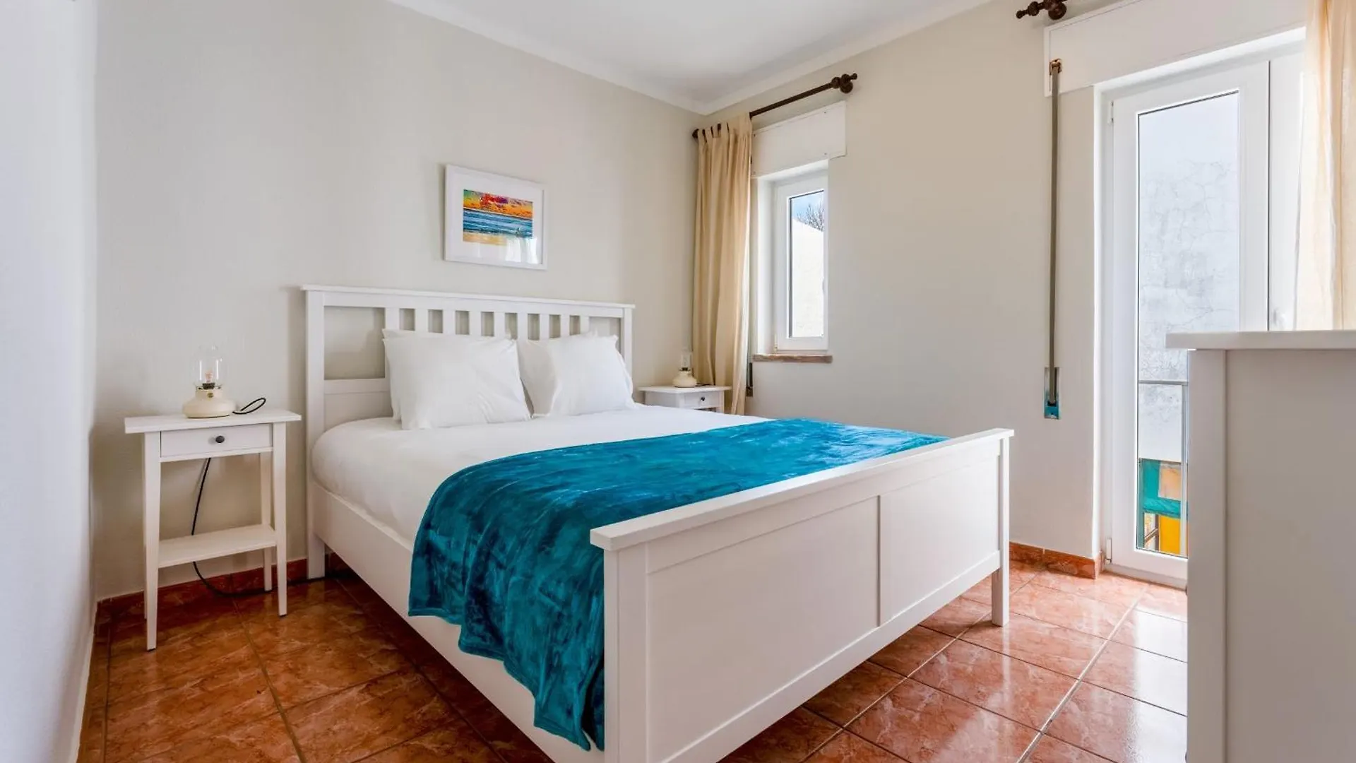 Apartment Comfy Flat W/ Rooftop Beach View By Lovelystay Burgau Portugal