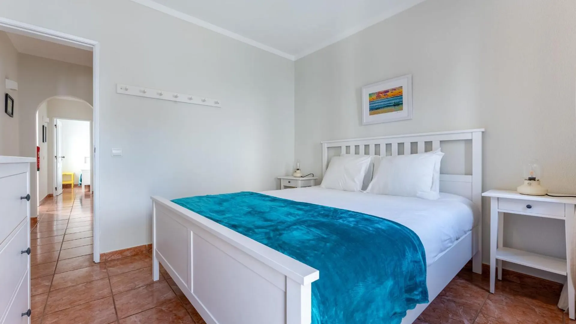 Comfy Flat W/ Rooftop Beach View By Lovelystay Burgau 0*,  Portugal